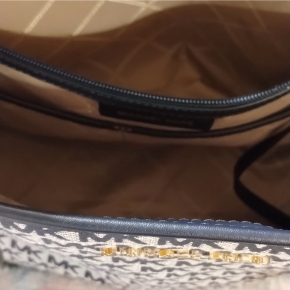 Micheal Kors Navy/leather trim Signature Shoulder bag - Picture 6 of 6